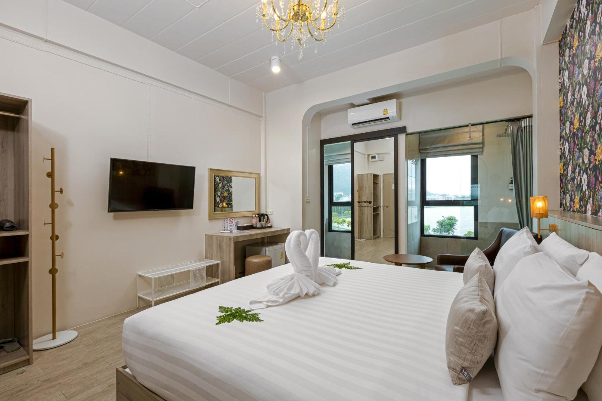 Ang Pao Hotel Phuket Exterior photo
