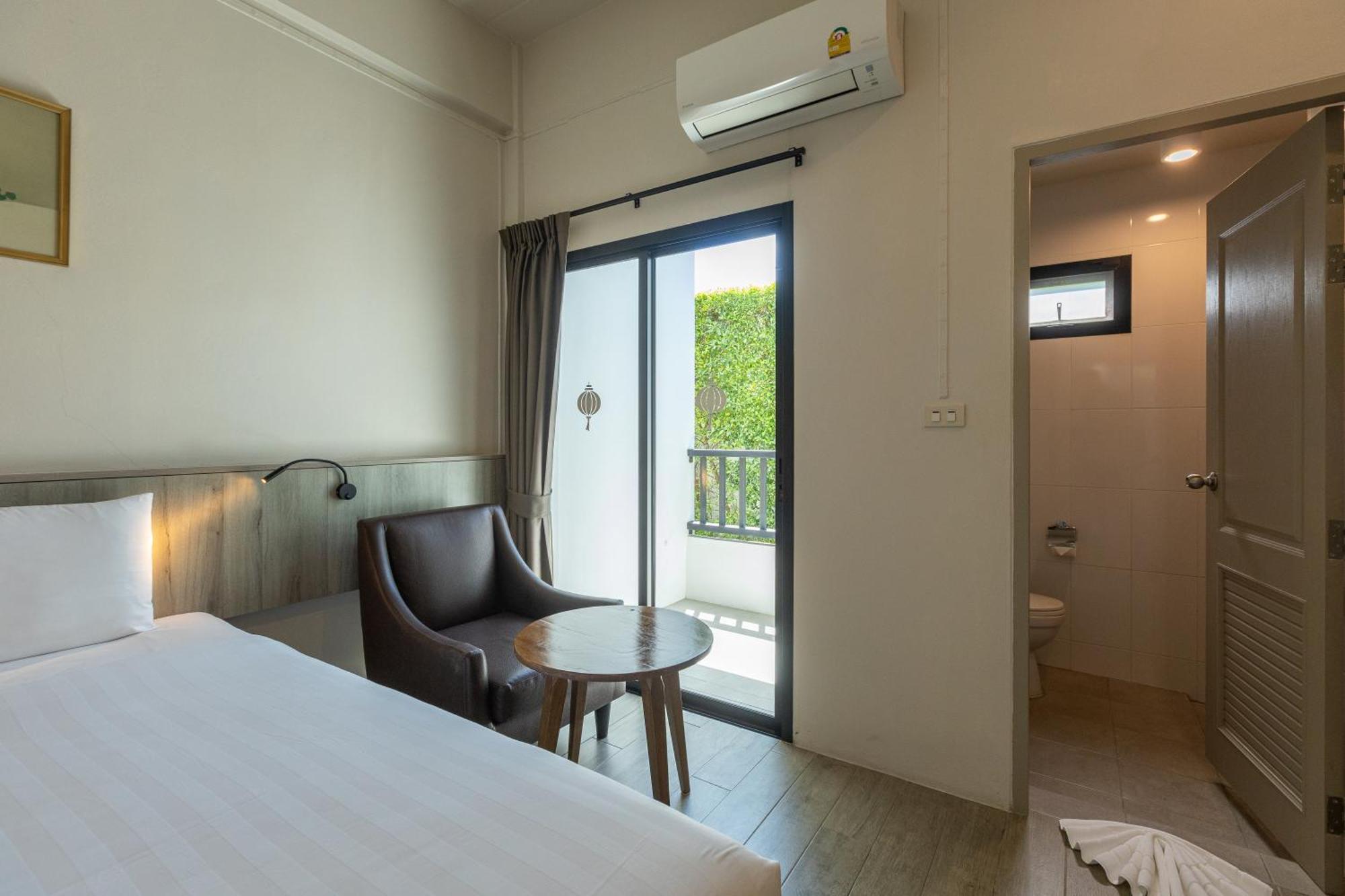 Ang Pao Hotel Phuket Exterior photo